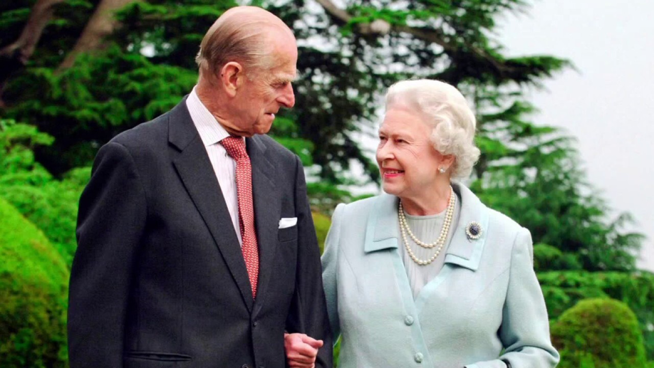 Media question why Queen Elizabeth II did not cry during Prince Philip’s funeral, but did