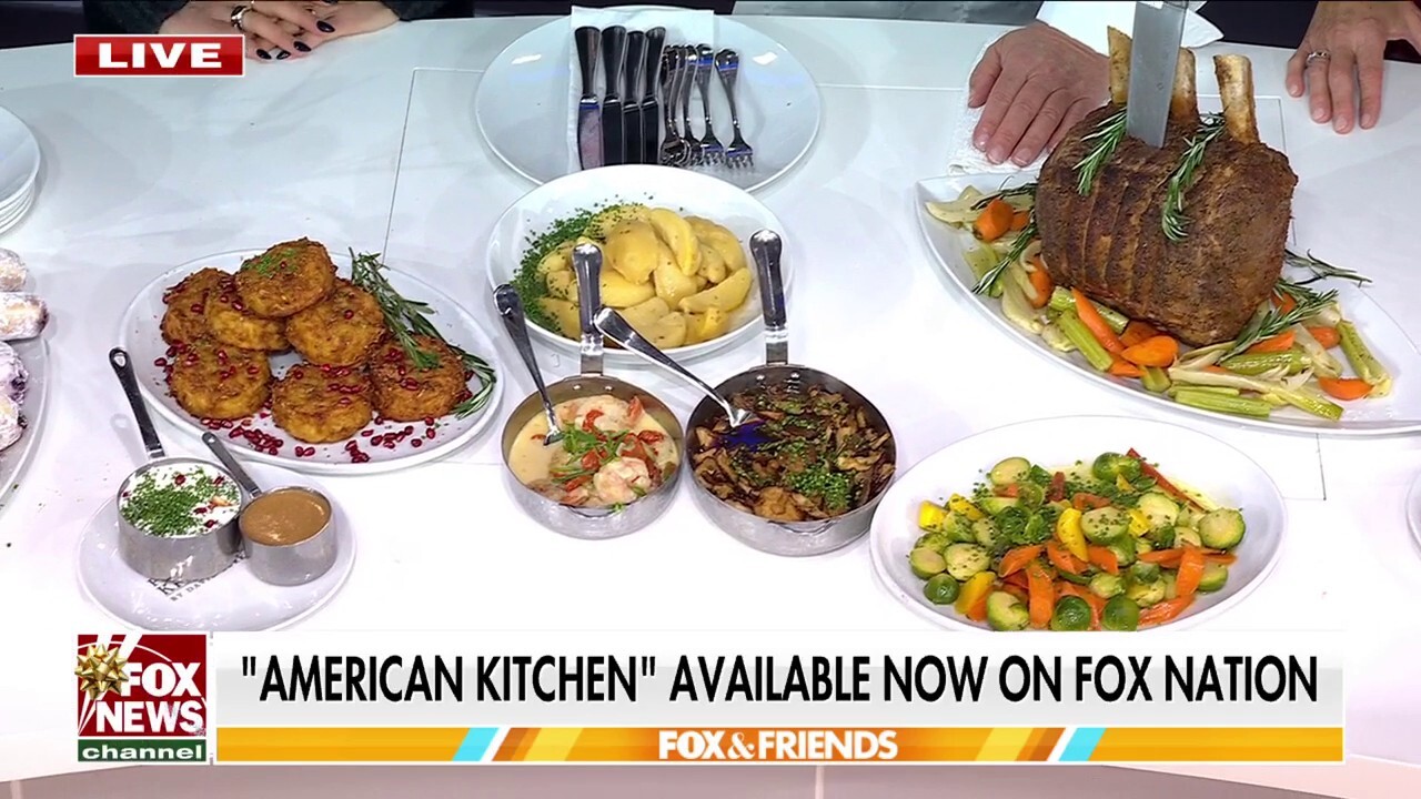 Celebrity chefs David Burke, Shereen Pavlides and Brooke Baevsky demo some of their favorite holiday meals from the new Fox Nation special, ‘American Kitchen.’  