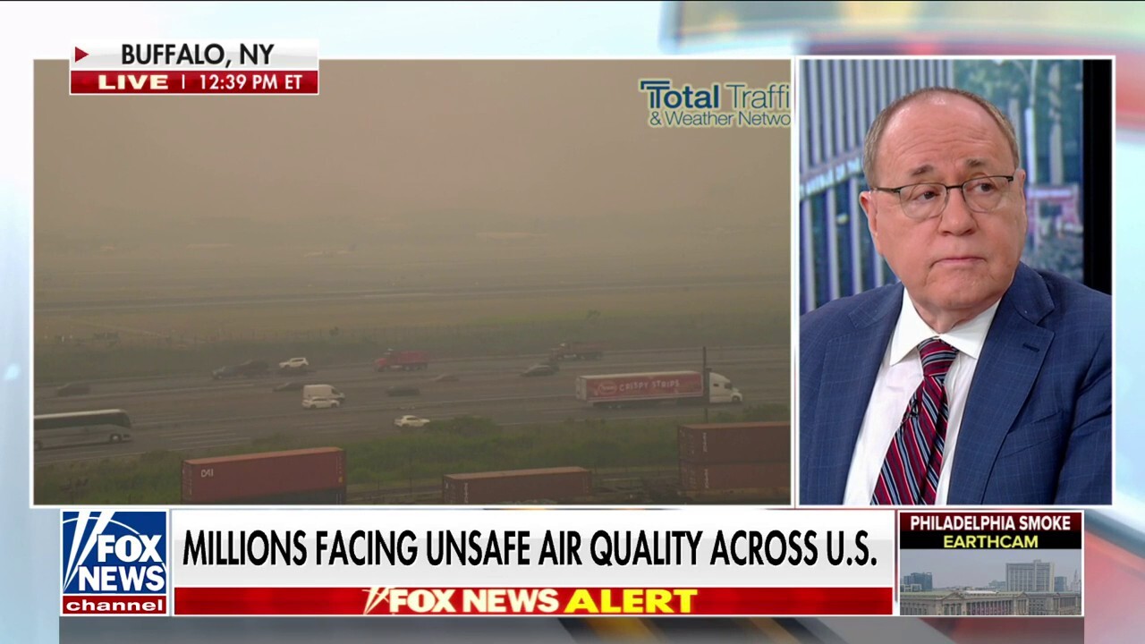 AOC pushes Green New Deal in response to wildfire smoke blanketing NYC 