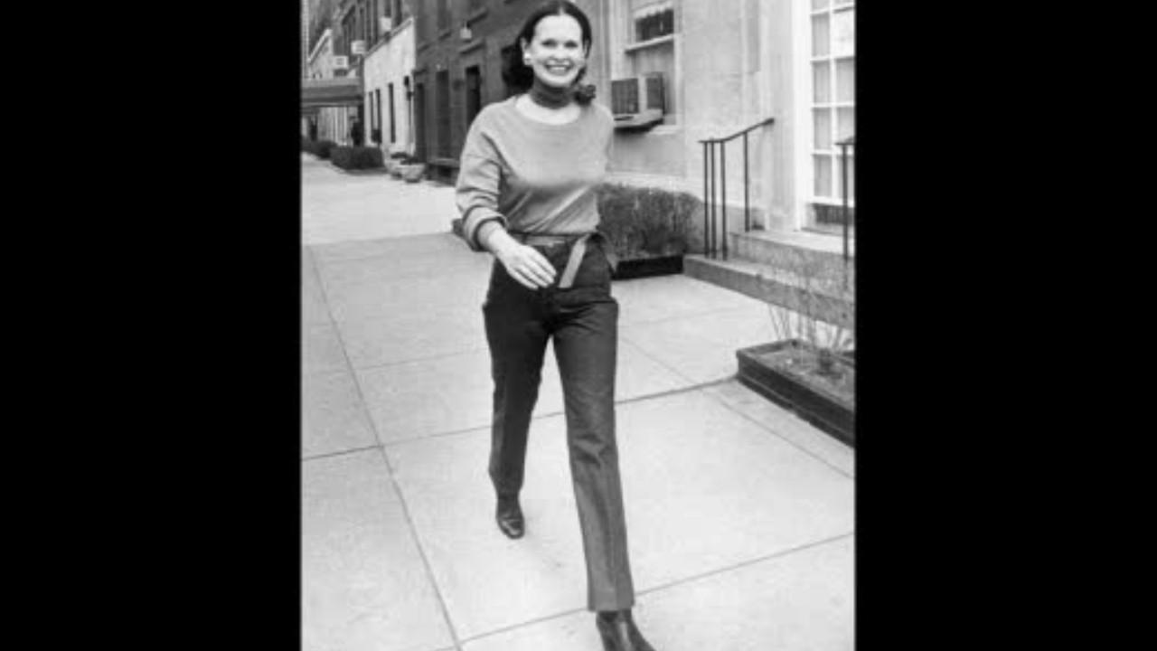 Gloria vanderbilt sale clothing brand