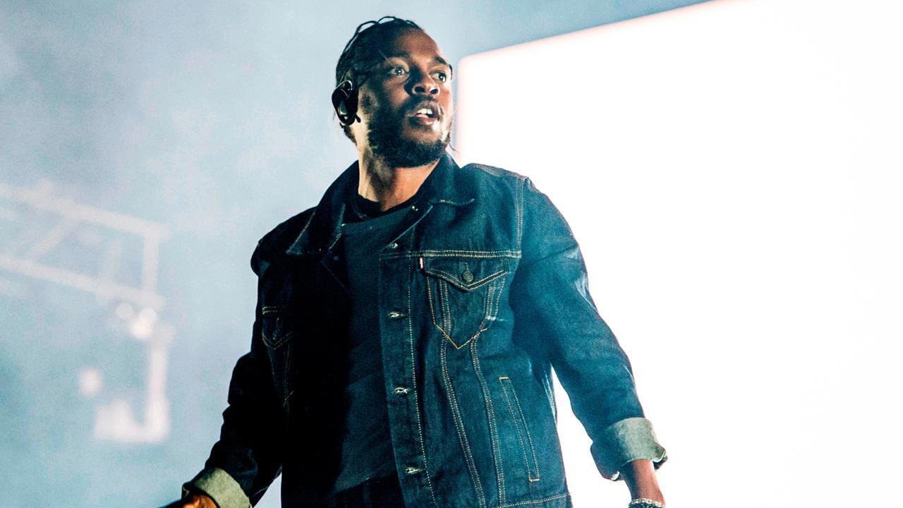 Kendrick Lamar calls out white fan for rapping N-word