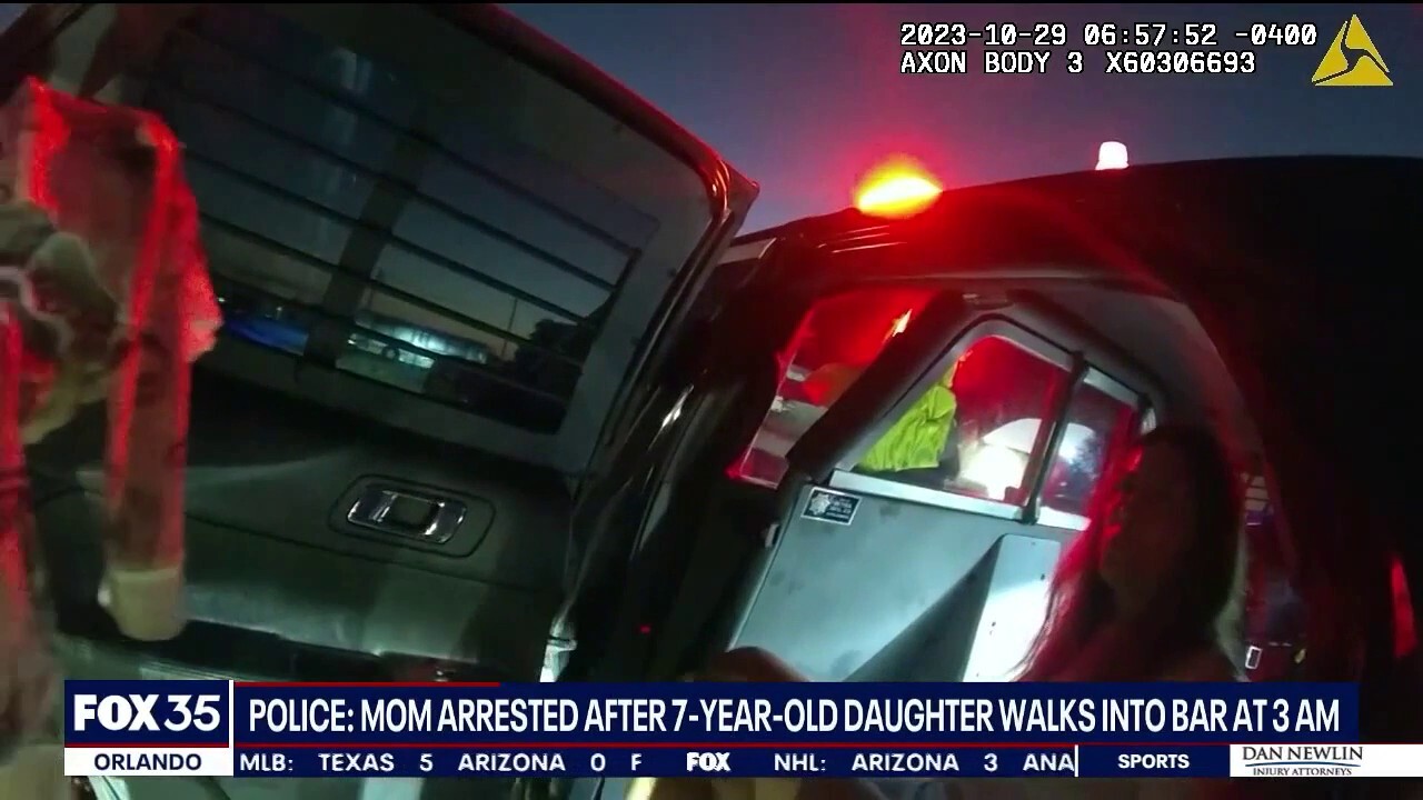 Florida mom arrested after daughter went into bar looking for her: police