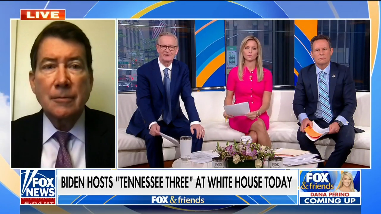 Sen. Hagerty on Biden hosting 'Tennessee Three' after school shooting: 'Focused entirely on politics'