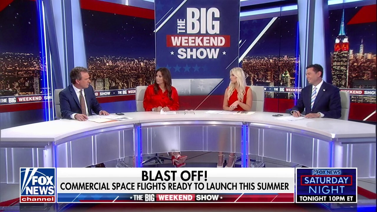 Tomi Lahren: What would the Kardashians do in space?