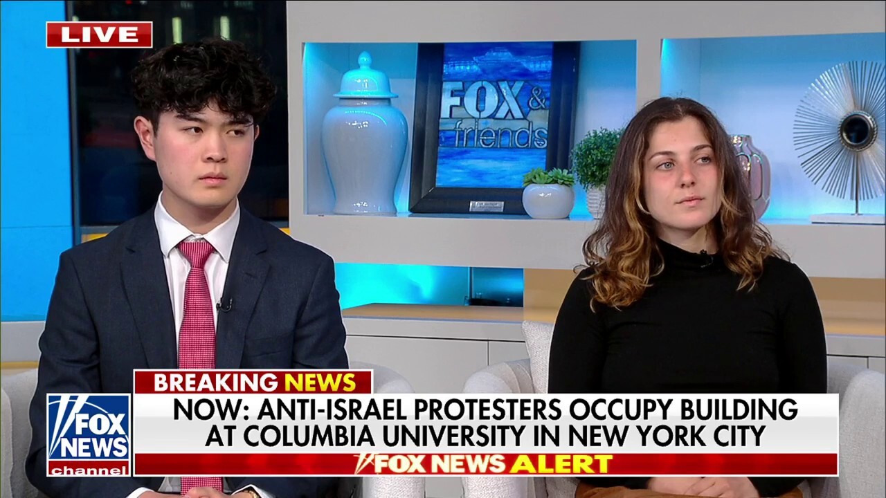 Студенти от Колумбийския университет, които са били свидетели на превземането на сграда от протестиращи срещу Израел, говорят: „Чувстваме се сами“