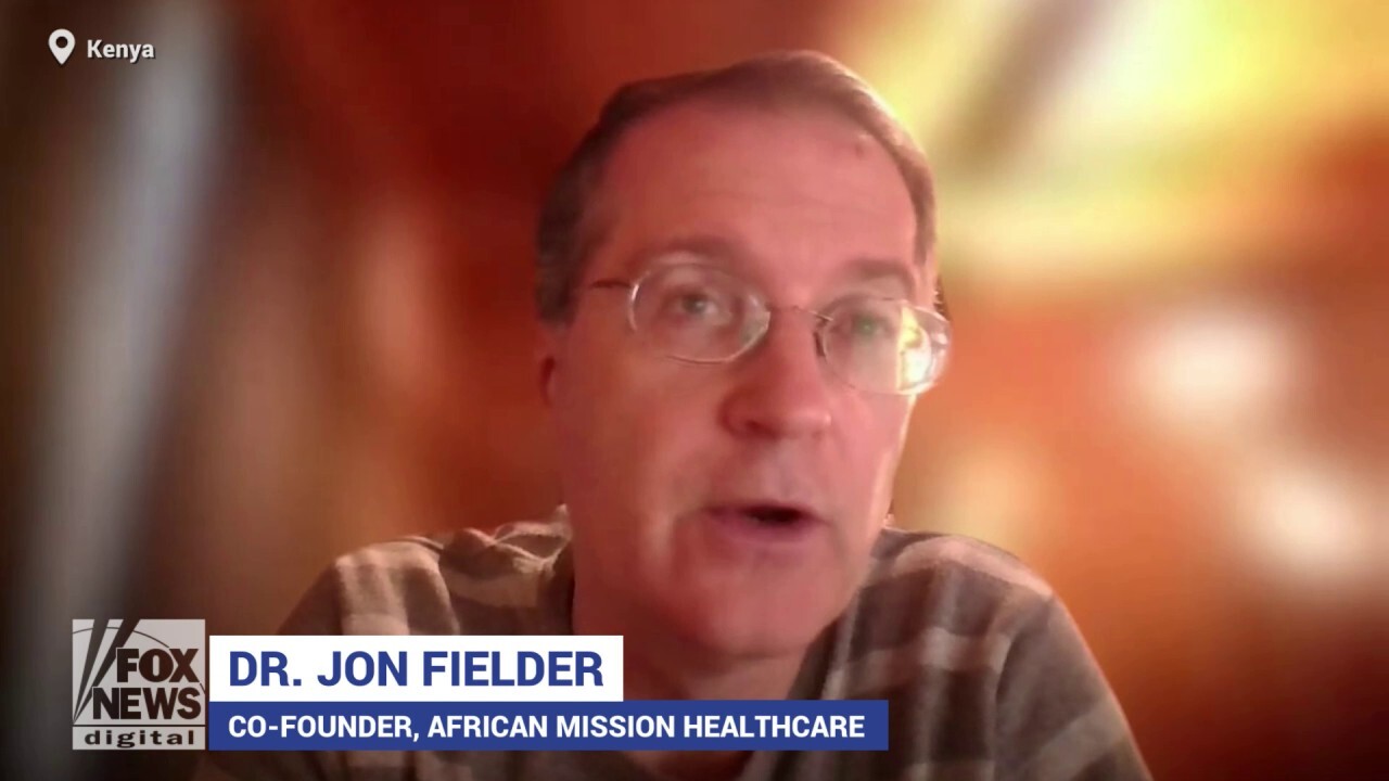 Американски лекар, подхранван от вяра, носи здраве и изцеление в селските райони на Судан: „Господ е главният“