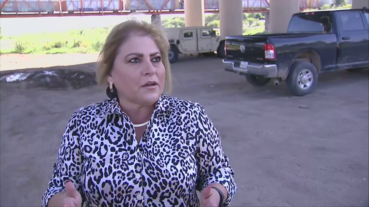 Eagle Pass, Texas mayor denies that migrants bussed north are 'being lied to'