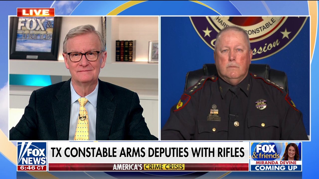 Texas constable arming deputies with AR-15s as crime worsens