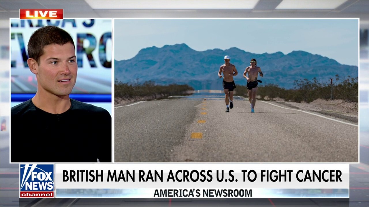 Modern-day 'Forrest-Gump' runs across America to fight cancer