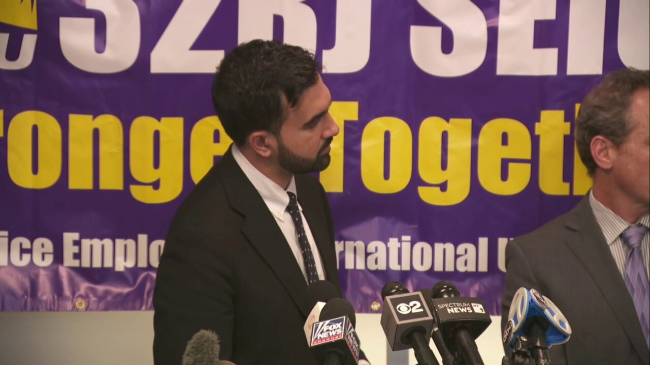 Mamdani ducks responsibility for threats to NYPD in first presser since deadly Manhattan shooting