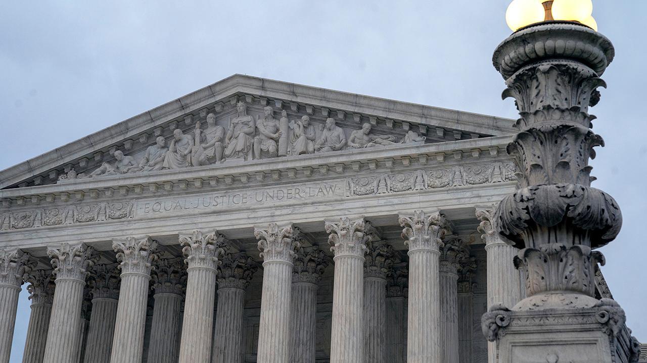 2020 Democrats push for increasing the number of Supreme Court justices