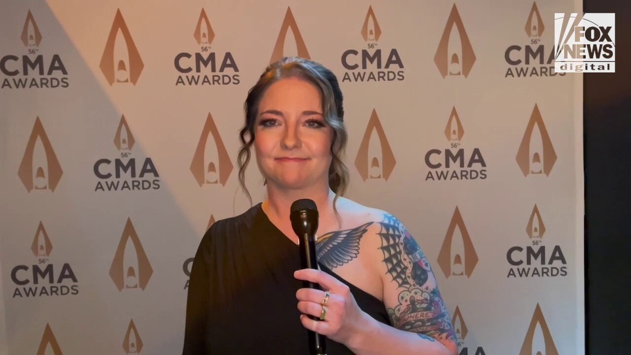 Ashley McBryde details why she hasn't spoken to Dolly Parton in a decade