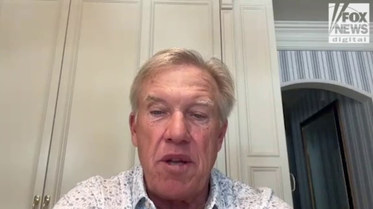 NFL legend John Elway reacts to Brett Favre's Parkinson's diagnosis