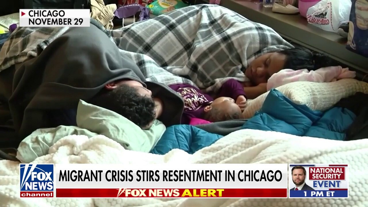 Migrant crisis stirs frustration and resentment in Chicago