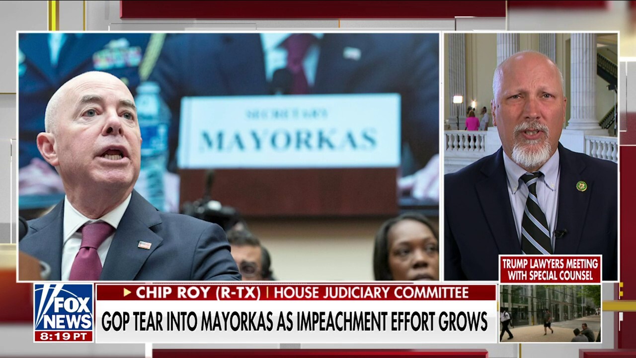 Chip Roy rips Biden admin over border crisis: 'Violating oaths to the Constitution'