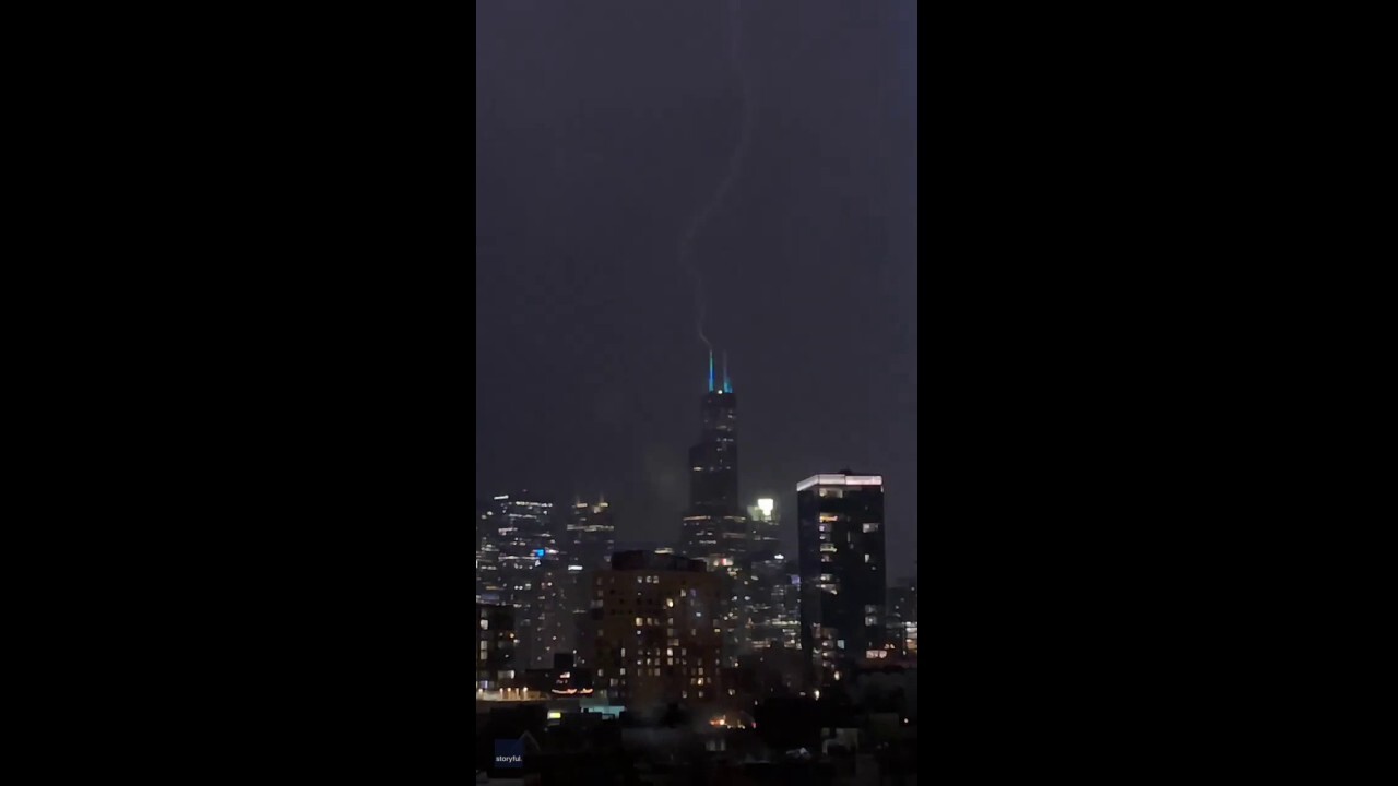 Lightning strikes Chicago’s Willis Tower: See it on video!
