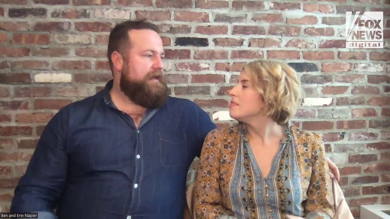 Erin and Ben Napier discuss the difference between filming 'Home Town ...