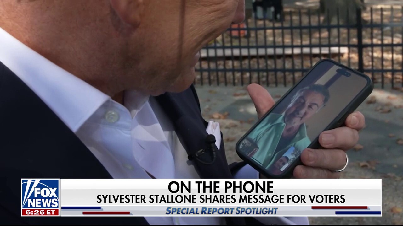 Fox News chief political anchor Bret Baier calls actor Sylvester Stallone from the Rocky Statue in Philadelphia on 'Special Report.'