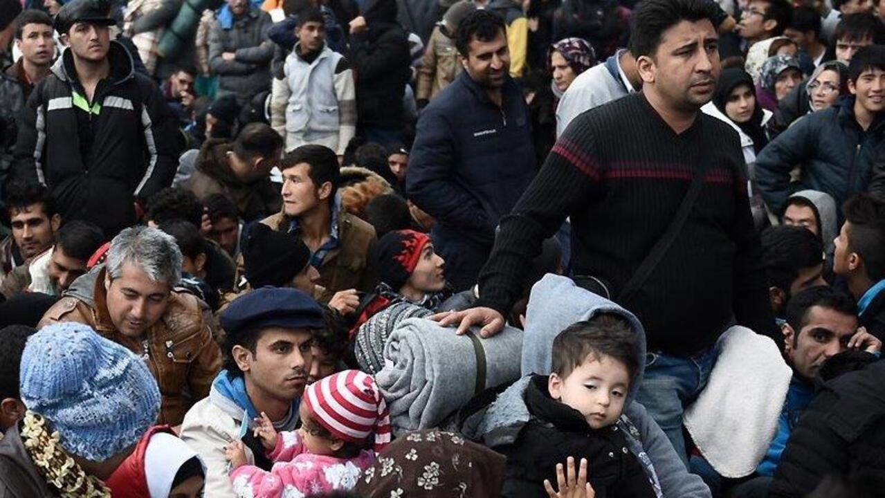 Fight against ISIS increases focus on admin's refugee policy