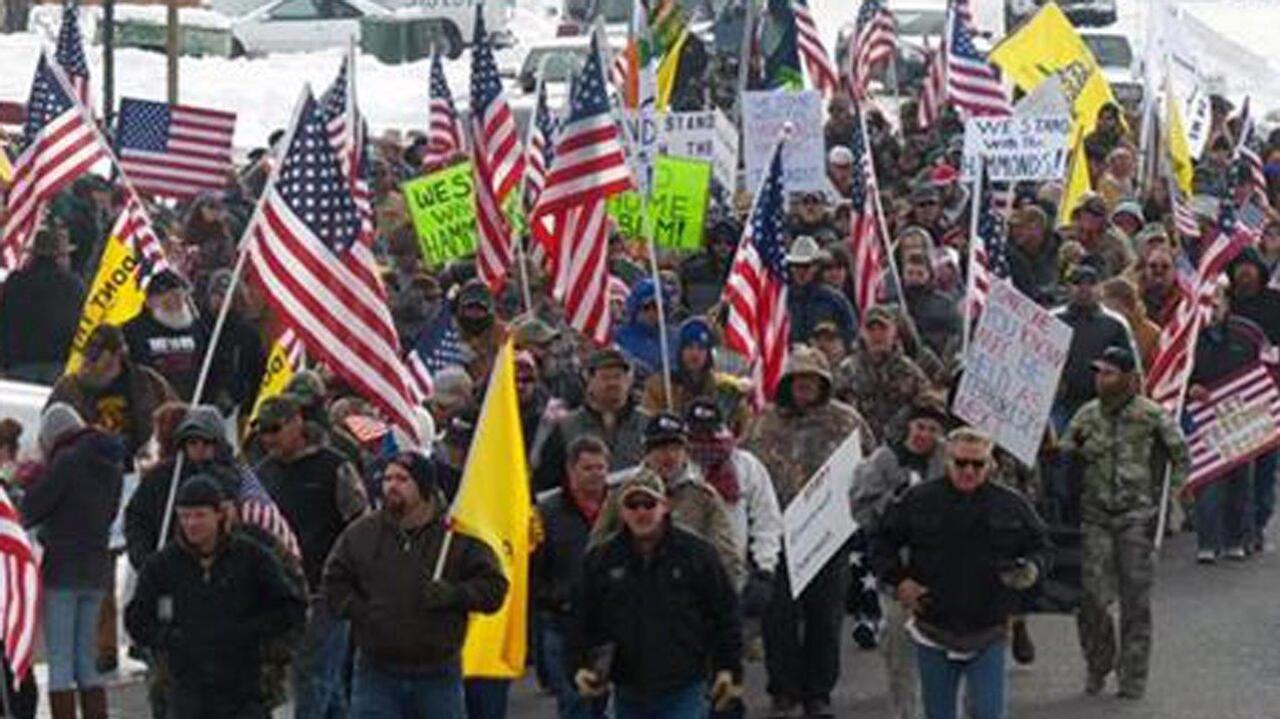 Oregon protesters: Lives at risk if authorities use force