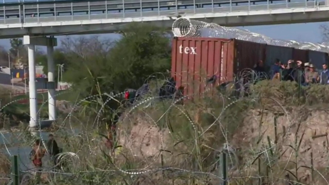 GOP delegation at Eagle Pass, Texas witness migrants trying to cross border