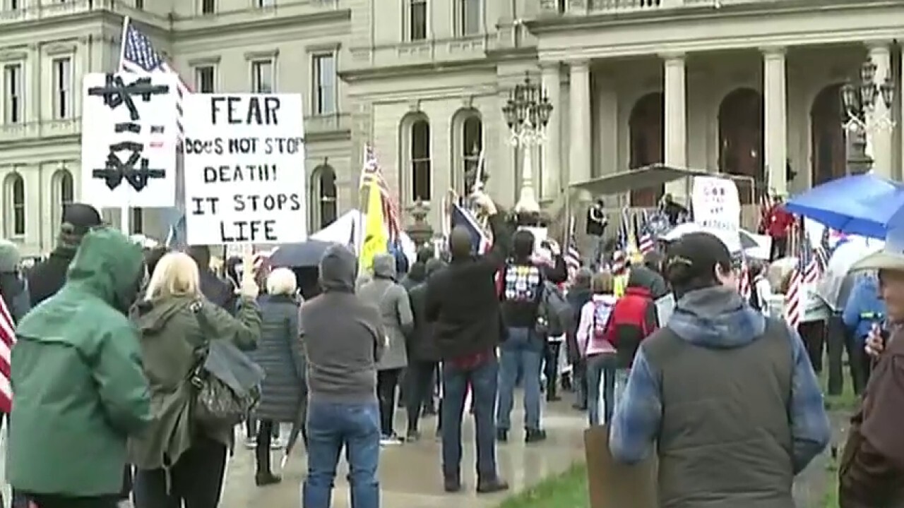 Michigan demonstrators warned against displaying weapons, ignoring social distancing measures