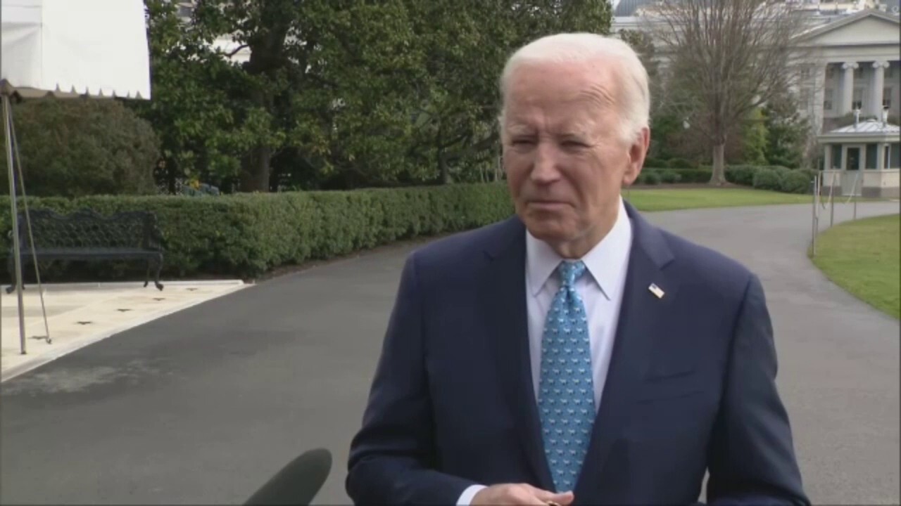 Biden says he's decided on response to Iranian-backed militia attack that killed 3 US soldiers in Jordan.mp4