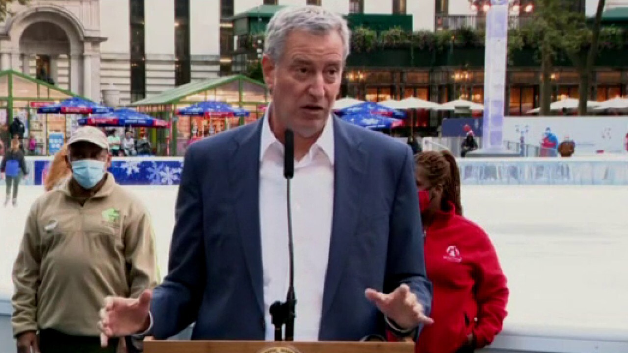 De Blasio warns schools may temporarily close, forcing remote learning amid pandemic 