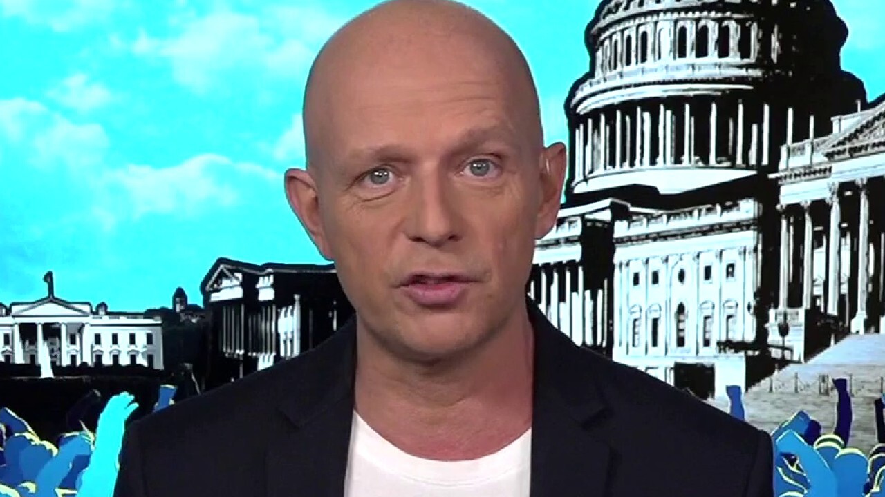 Hilton: The 2020 election is about the people vs. the establishment