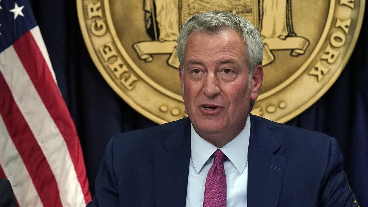 Outgoing NYC Mayor de Blasio 'undoubtedly the worst mayor in American history': Duffy