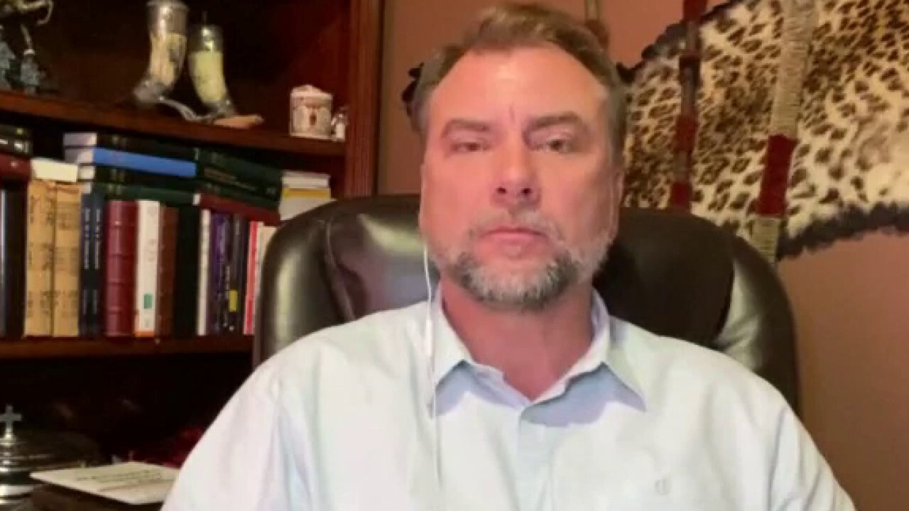 Arrested Canadian pastor warns US of creeping COVID dictatorship
