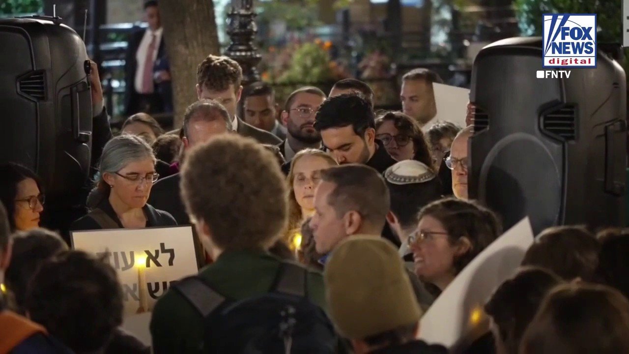 Anti-Israel protesters Berate Mayor Zohran Mandani at Oct. 7 vigil