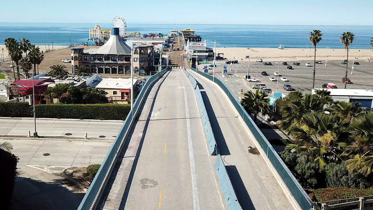 Santa Monica Pier shut down amid coronavirus outbreak