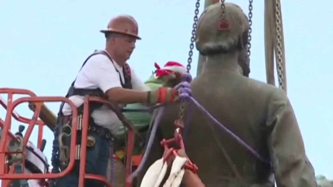 Richmond mayor orders Confederate statues on city land removed