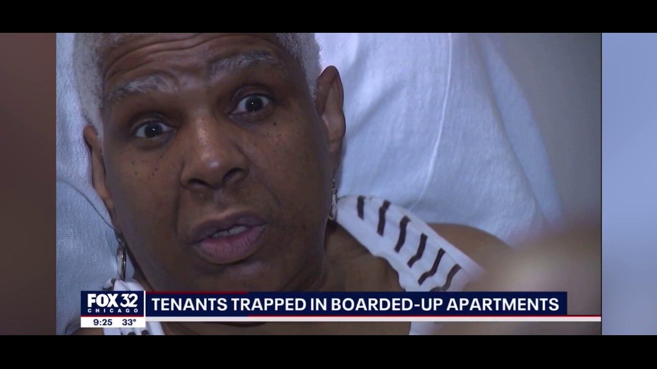 Harvey, Illinois residents get trapped inside apartments after they were boarded up
