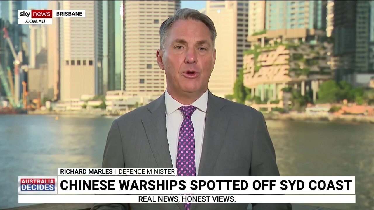  Australian Minister for Defense discusses Chinese military ships off the country's coast