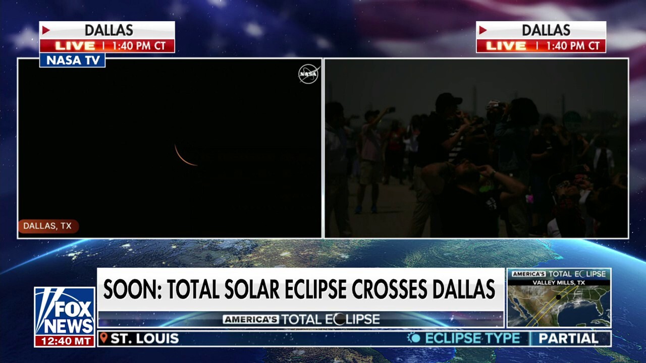 Crowd gasps as total solar eclipse hits Dallas