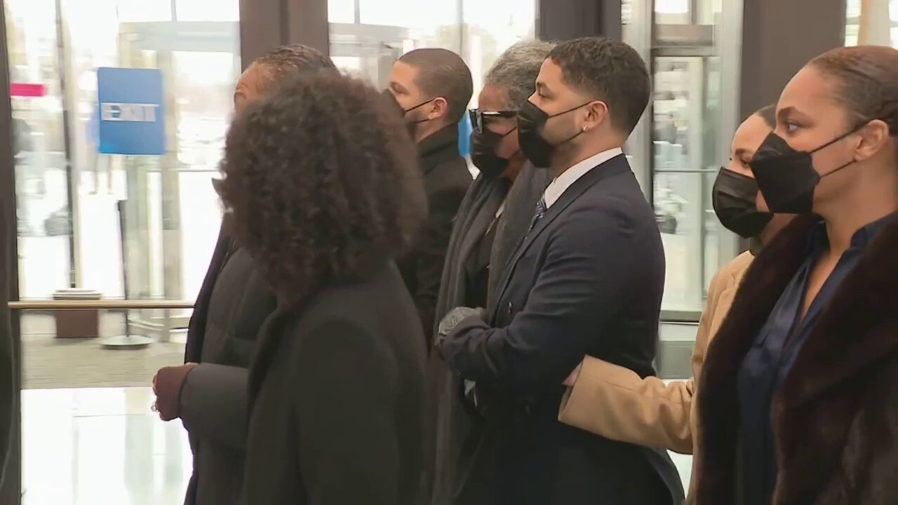 Jussie Smollett arrives in court as trial gets underway