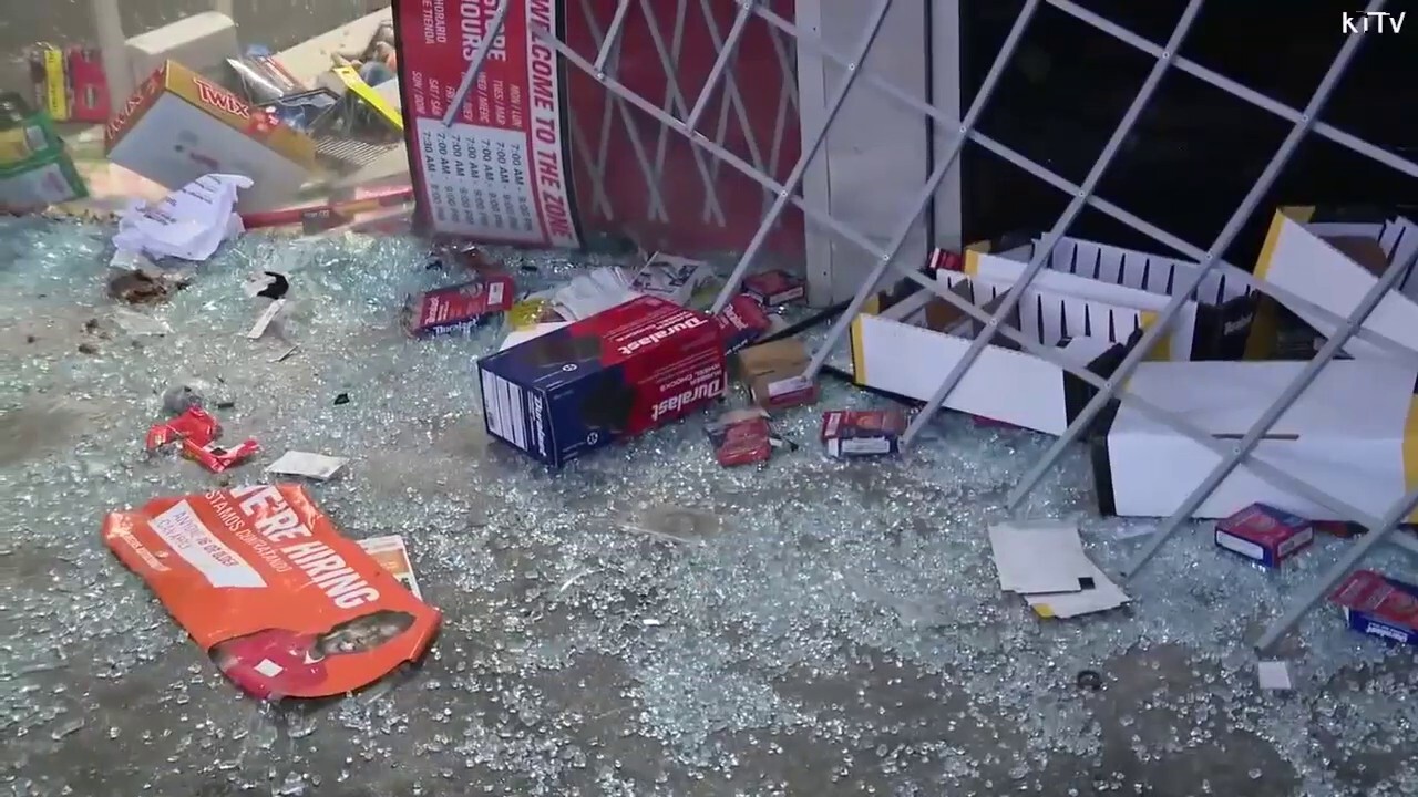 Massive mob leaves Los Angeles Autozone store ransacked, destroyed 