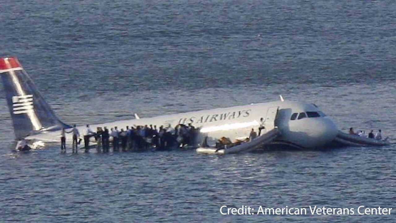„Капитан Съли“ не е тренирал за кацане във вода, преди да качи самолета на US Airways в река Хъдсън преди 15 години