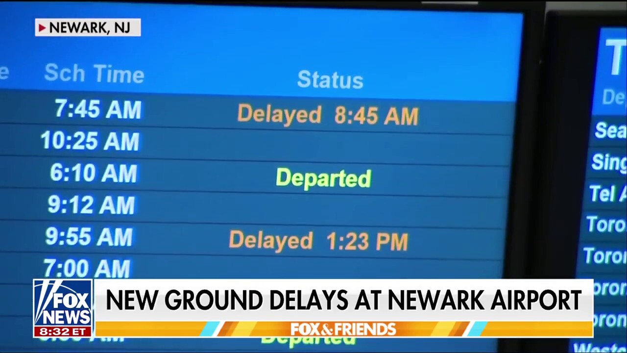 Democrats blame Trump administration for Newark airport chaos