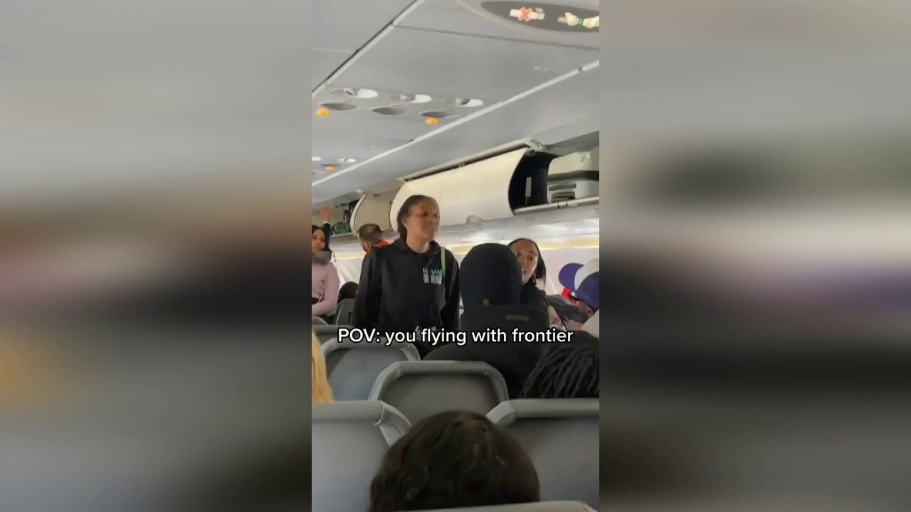 Texas woman ejected from Frontier Airlines plane after threatening fellow passenger: 'I’m going to rock your sh--'