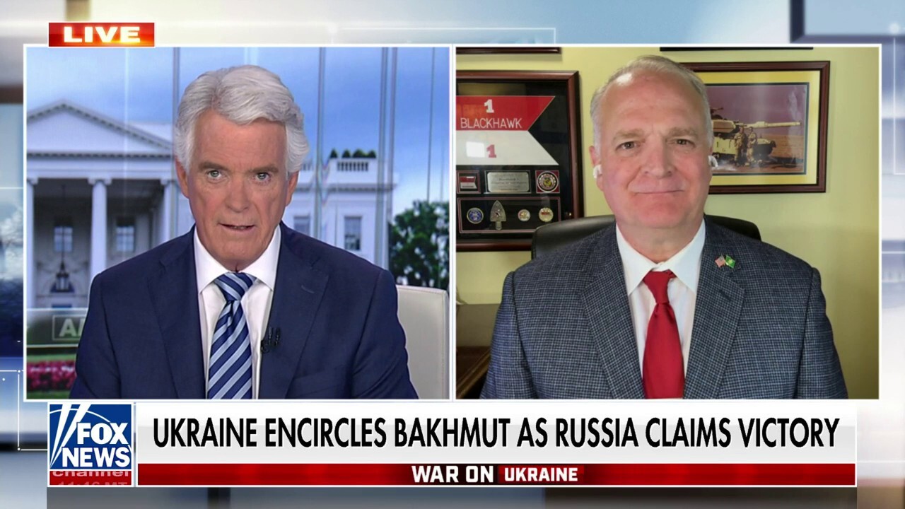 Ukraine's loss of Bakhmut may have a negative impact on an offensive this Summer: Lt. Col. Daniel Davis
