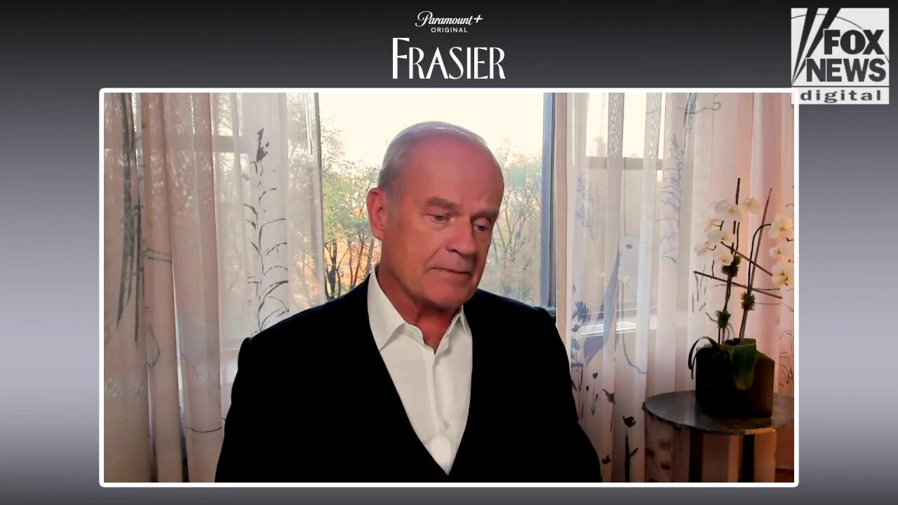 Звездата от `Frasier` Келси Грамър казва, че Тим Алън, Розан Бар са го вдъхновили да съживи ситкома