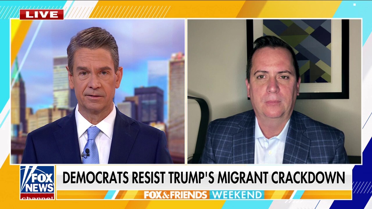 Chicago Democrats criticized for ‘shameful’ attacks on ICE agents