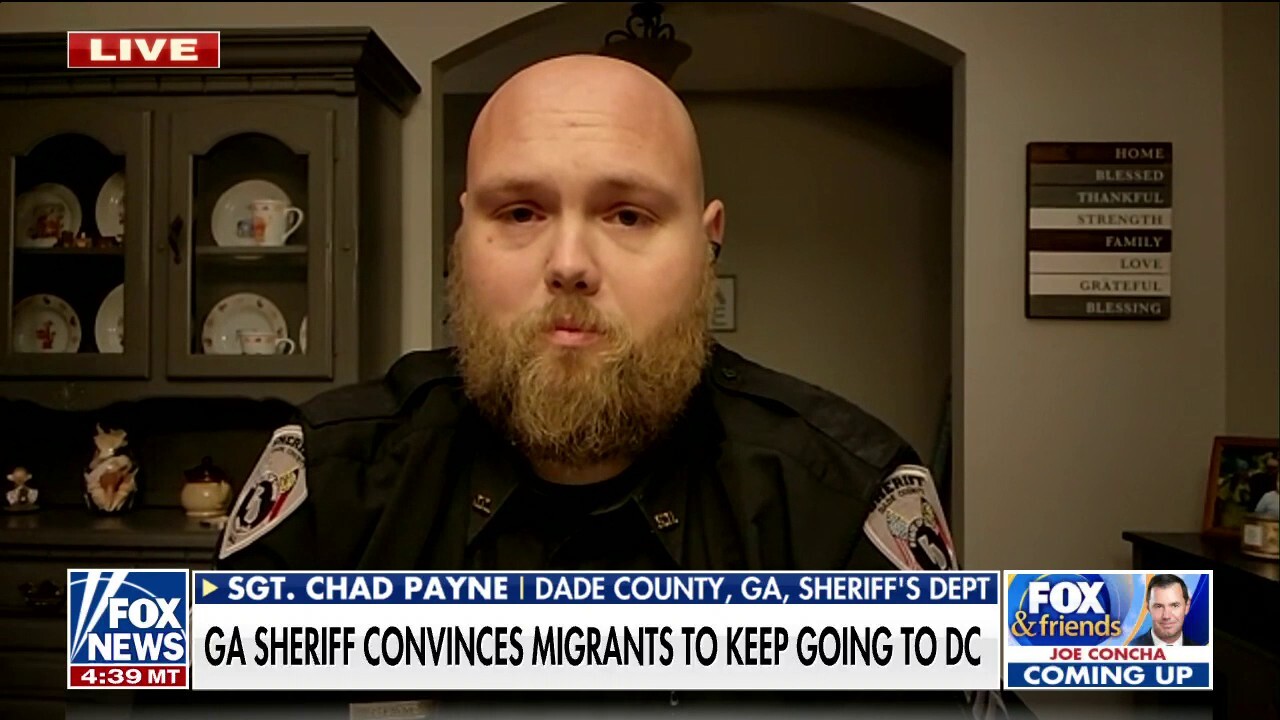 Georgia sheriff intervenes as migrants are dropped off at truck stop