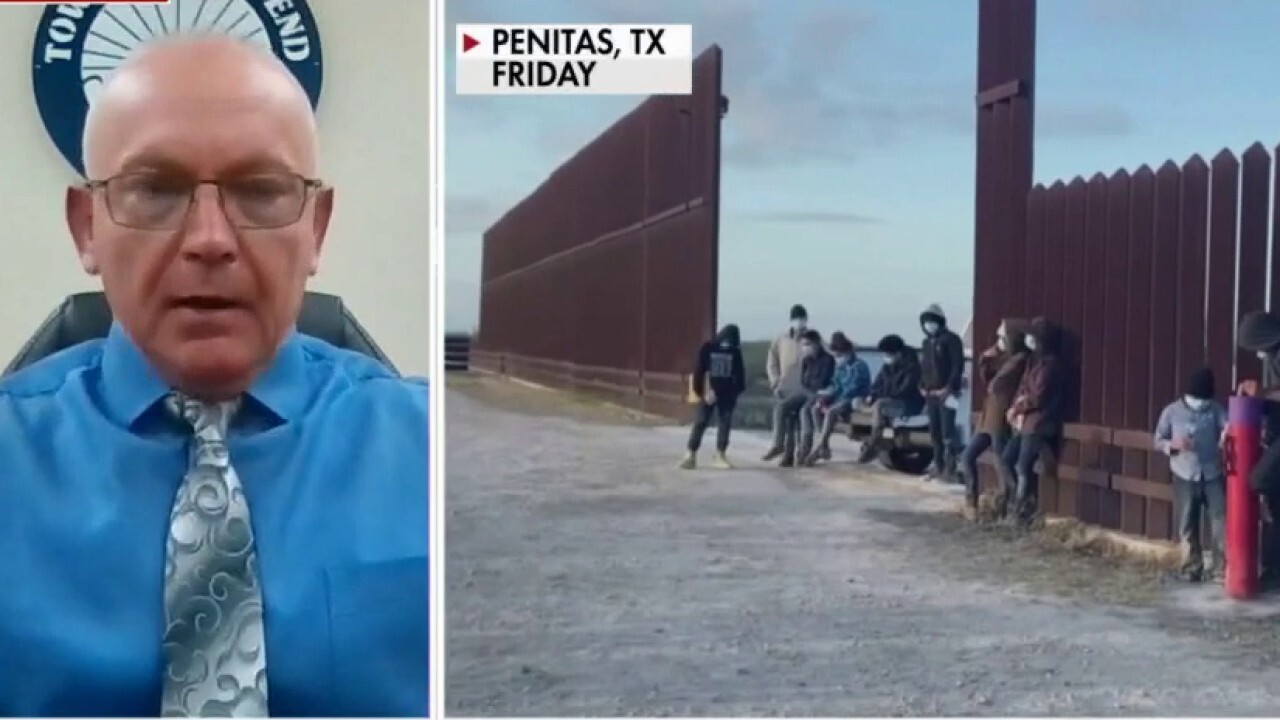 Arizona mayor expresses outrage, concern as feds plan to drop illegal border crossers in his town