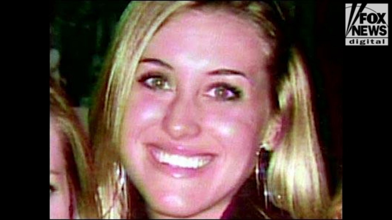 Бащата на изчезналата жена от Флорида Дженифър Кеси се надява на отговори 18 години след изчезването: `Поразява ума ми`