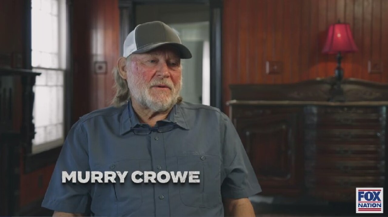 Duck Family Treasure: Meet expert treasure hunter Murry Crowe