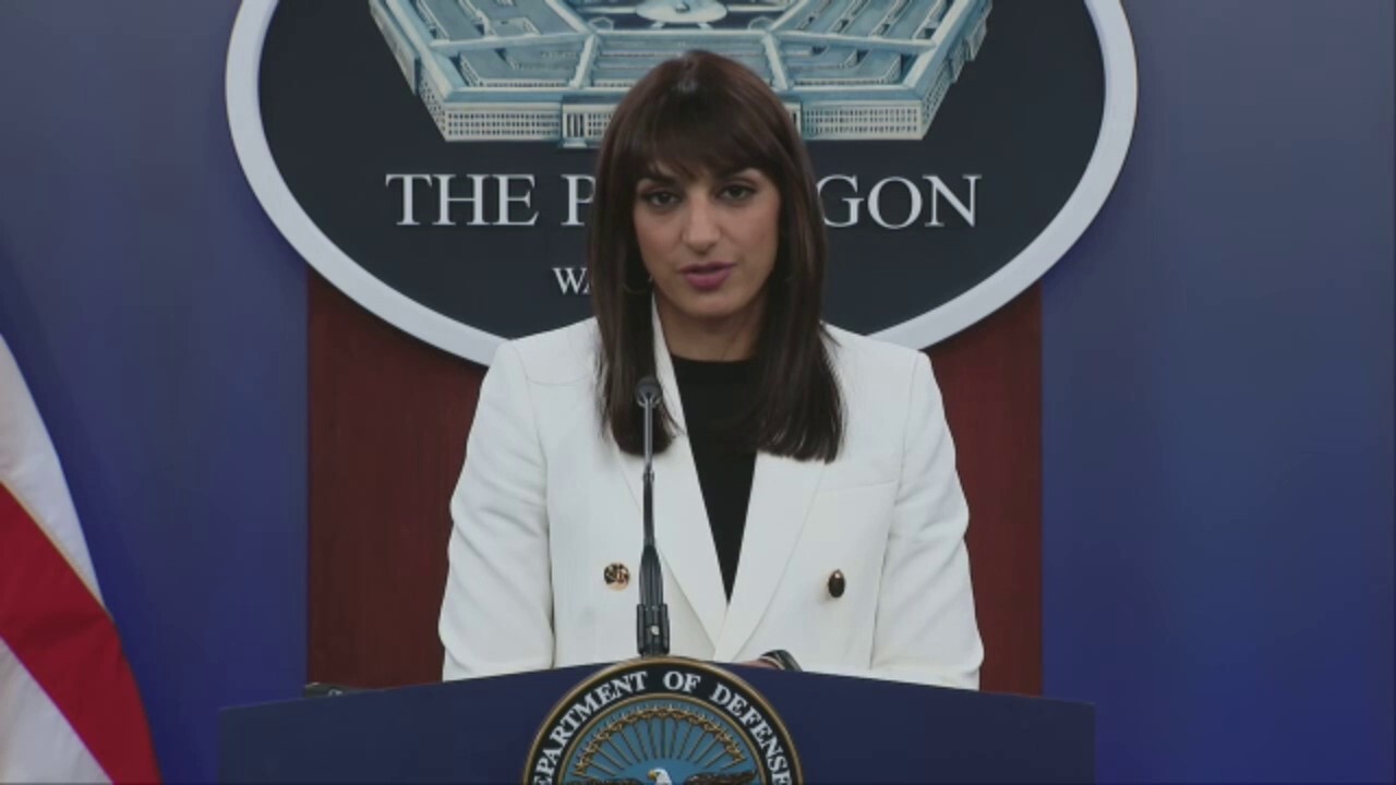 Заместник прессекретарят на Пентагона Сабрина Сингх беше оспорена в четвъртък